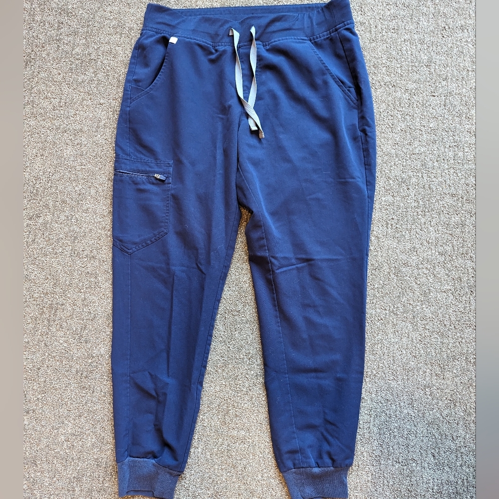 Figs Zamora jogger scrubs- navy
